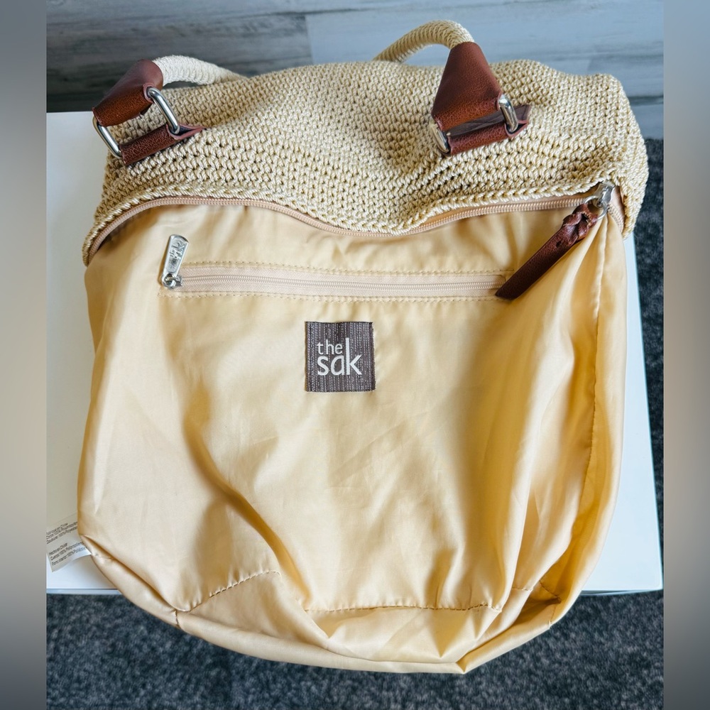 The Sak Shoulder Purse or Satchel Crochet Tan Leather Strap Handle HOBO Purse - Picture 11 of 16